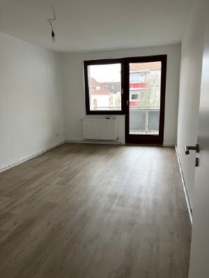 Univiertel, sanierte 1 Zimmer Whg. mit Balkon - Photo 1