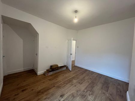 Guildford Road, Salford - Photo 2