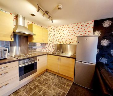 1 Bed Flat, Salford, M7 - Photo 4