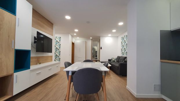 PLOPILOR PREMIUM RESIDENCE: gorgeous apartment for rent in Cluj-Napoca, at 3 minutes from University of Agricultural Sciences and Veterinary Medicine and 15 minutes from University of Medicine and Pharmacy, with living-room, bedroom and a very secured terrace - Fotografie 1