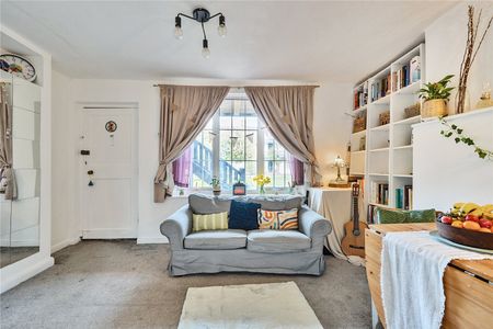 Court Farm Gardens, Manor Green Road, Epsom, Surrey, KT19 8SL - Photo 4