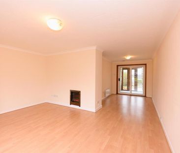 4 bedroom semi-detached house to rent - Photo 2