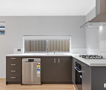 Contemporary, Private Ensuite Room in Golden Bay, WA - $350 per wee... - Photo 5