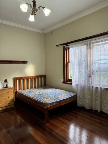 Edwardstown - Photo 2