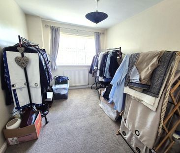 3 bedroom semi-detached house to rent - Photo 4