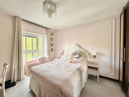 Noel Coward Avenue, Denham Green, UB9 - Photo 4