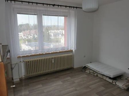 Pronájem BJ 3+1 Červený Kostelec, U Kaštánků ul. - Fotografie 4