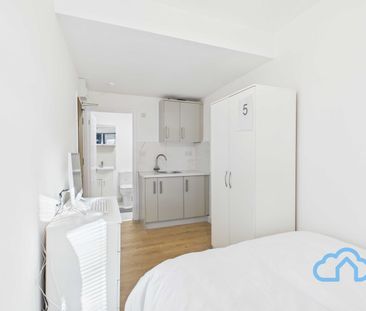 RM5 Well Hall Road | Eltham | London | SE9 6SF - Photo 2