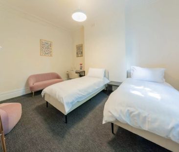 Fortess Road, London - Photo 3