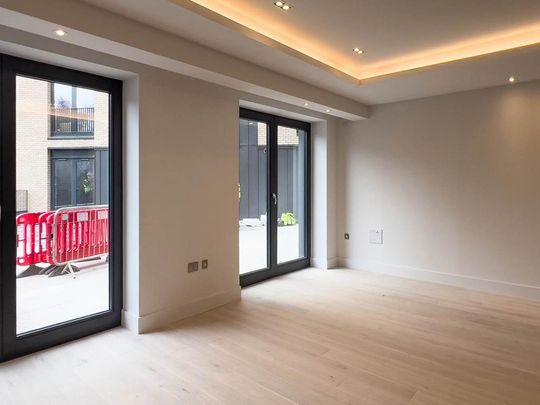 3 bedroom flat to rent - Photo 1