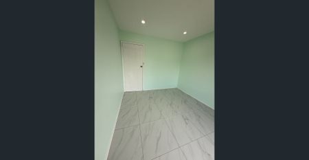 Fully Renovated 3-Bedroom House for Rent - Photo 5