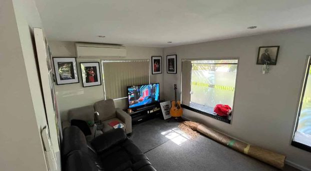 18 Stottholm Road, Titirangi, Auckland - Photo 1