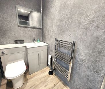 Bridgnorth Road, Wollaston, Stourbridge, DY8 3NY - Photo 6