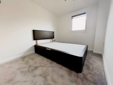 2 Bed 1 Bath - Photo 4