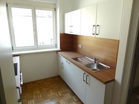 Gemütliche Mietwohnung mit neuer Einbauküche, Terrasse und Lift, in der Nähe vom Bahnhof Feldbach …! - Foto 4