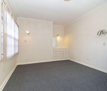 CENTRAL HOME! - Photo 4