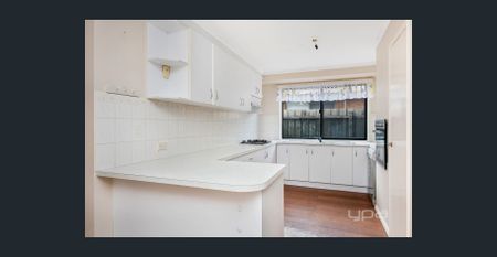 Perfect Family Home - Photo 5