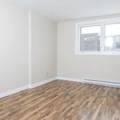 1 room apartment of 52m² in Sherbrooke - Photo 2