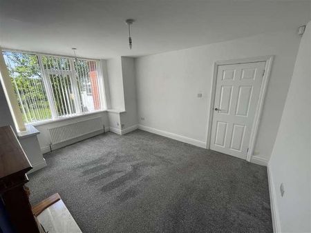 Rivington Avenue, Adlington Chorley, Adlington, PR6 - Photo 4