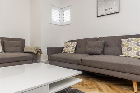 3 bedroom ground floor flat to rent - Photo 4