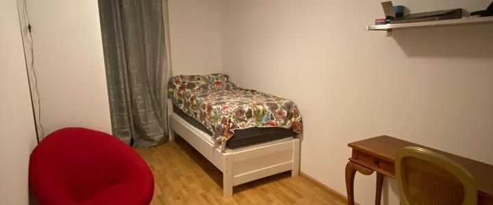 Günstig 12 WG Zimmern in Stuttgart Bad Cannstatt - Photo 1