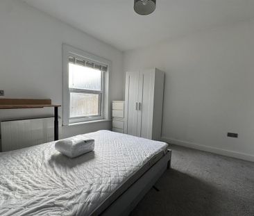5 bedroom terraced house to rent - Photo 1