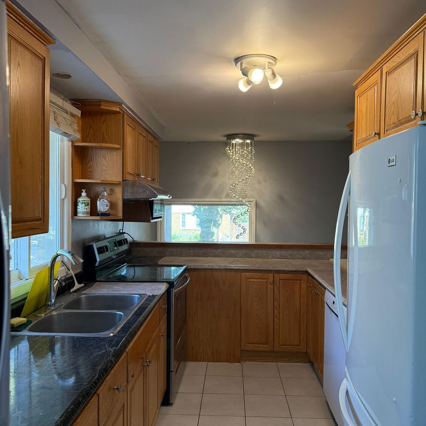 For Lease - 85 Northview Heights Drive, Cambridge, Ontario - Photo 1