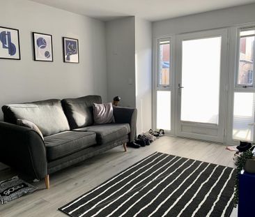 2 bedroom flat to rent - Photo 5