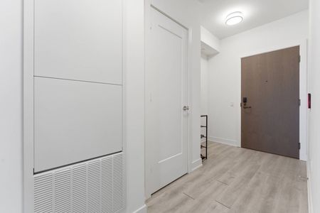 For Lease - 20 Inn on the Park Drive Unit# 544, Toronto, Ontario - Photo 3