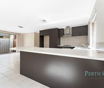 Stylish, Low-Maintenance 3-Bedroom, 2-Bathroom Home in Prime Locati... - Photo 6