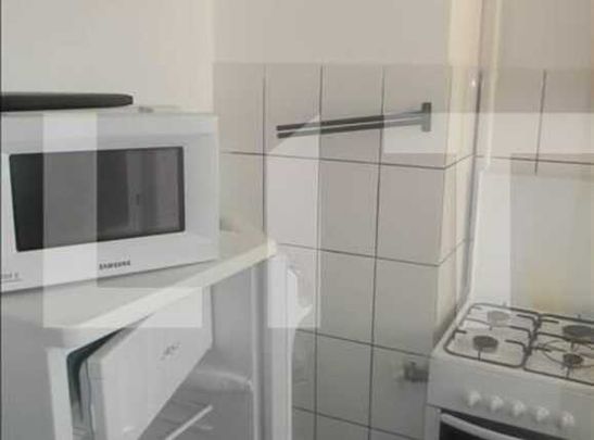 Apartament decomandat in zona centrala! - Photo 1