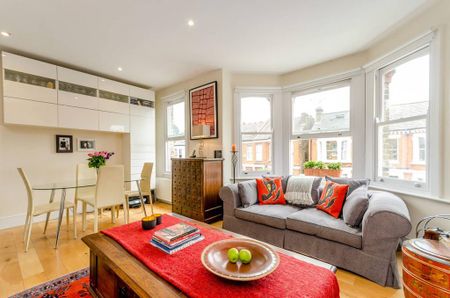 3 bedroom flat to rent - Photo 5