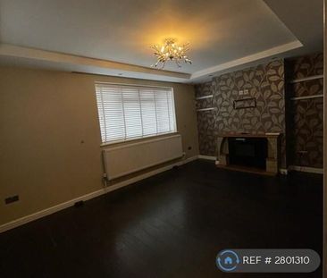 4 bedroom semi-detached house to rent - Photo 1