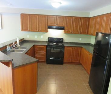For Lease - 620 Ferguson Drive Unit# 44, Milton, Ontario - Photo 4