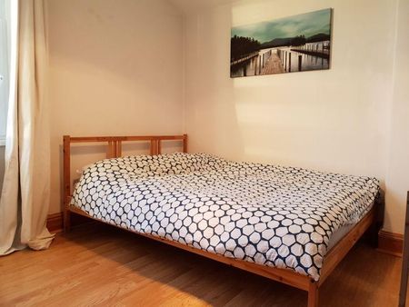 5 bedroom semi-detached house to rent - Photo 2