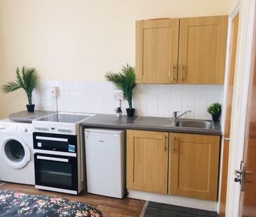 Studio Flat, Belmont Road, N15 - Photo 6