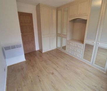 2 Bedroom Apartment To Let - Photo 6