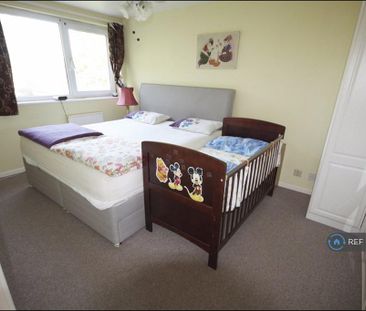 3 bedroom detached house to rent - Photo 4