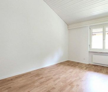 TEILSANIERT: 3.5-ZW à 70 m² im EG - Photo 3