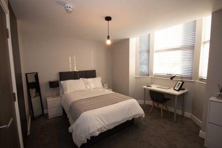 3 bedroom apartment to rent - Photo 5