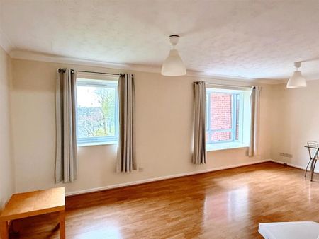 2 bedroom flat to rent - Photo 3