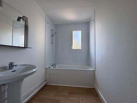Location Appartement 3 pièces 86m² PERPIGNAN 66000 - Photo 2