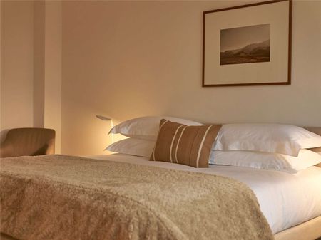 A contemporary lateral apartment to rent with access to residents communal gardens. - Photo 5