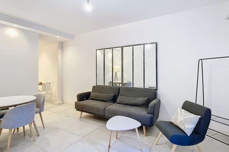 Location Appartement 2 pièces 43m² NICE 06000 - Photo 2