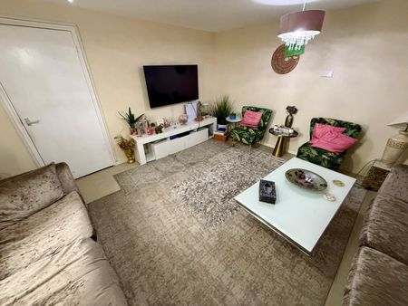 2 bedroom maisonette to rent - Photo 5