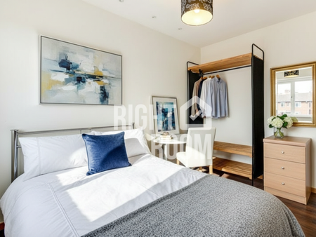 4 Bed House, Lynchet Close, Brighton BN1 - Photo 2