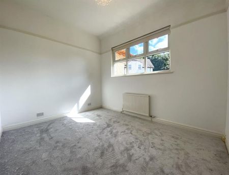 Kingsley Green, Frodsham - Photo 2