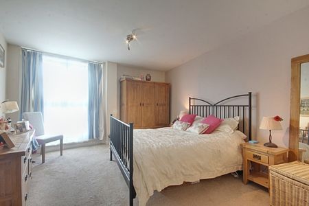 2 bed Apartment for Rent - Photo 4