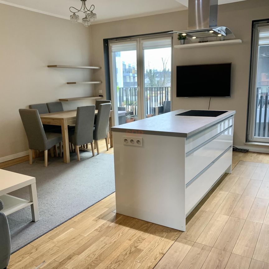 Komfortowe 4 pokoje z miejscem parkingowym - Photo 1