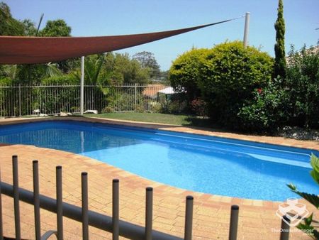 2 Bedroom Townhouse in Capalaba for Lease - Photo 2